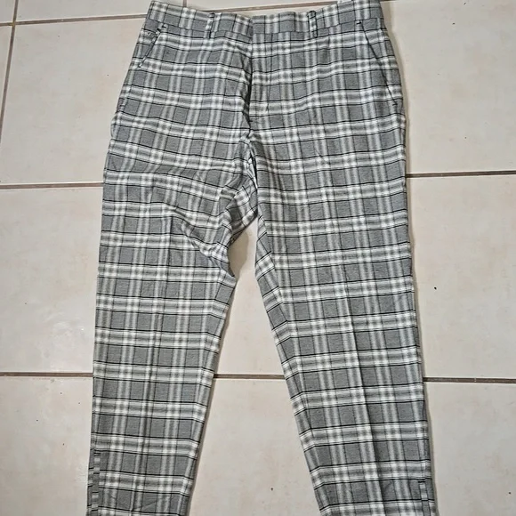 Zara Men's Black and White Checkered Chinos - Picture 4 of 7